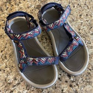 New -TEVA Hurricane XLT Women’s Sport Sandals - Size 5